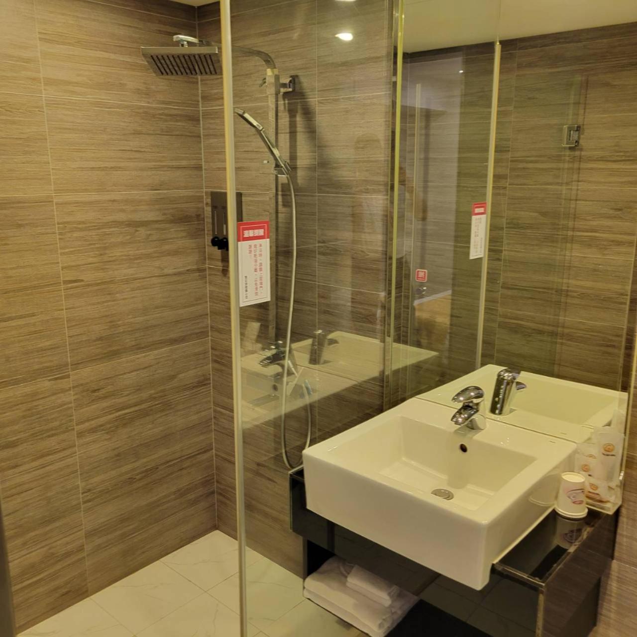Attic Hotel Tajpej Zewnętrze zdjęcie